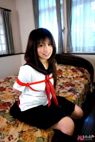 Filthy uniform girl Mimi Kousaka spreads oriental body and gets it masturbated