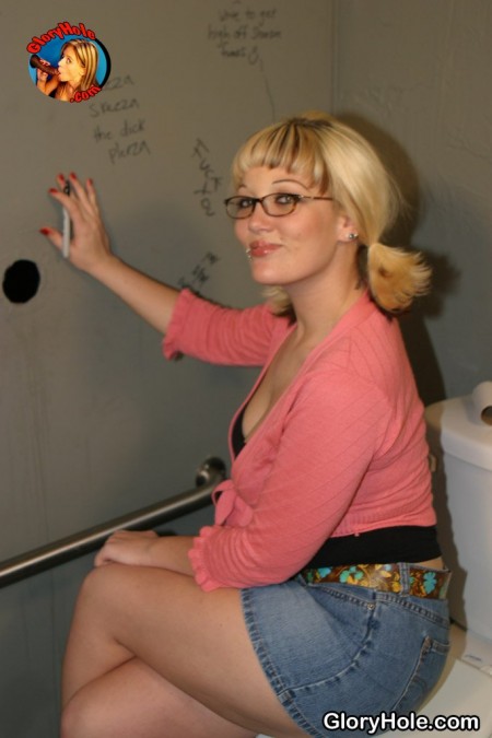 Juicy titted spectacled toilet slut Candy Rocks blows black meat stick in the wall